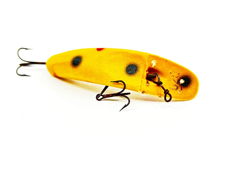 Lures for Fly Fishing-Helin Flatfish U20, Yellow with Spots Color